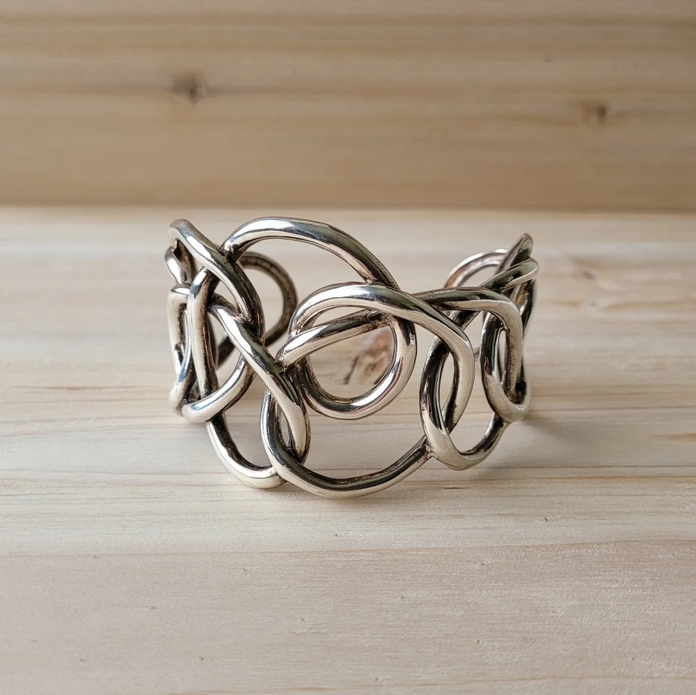 Angela Cummings Studio Modern Interlocking Swirl Design Sterling Cuff Bracelet